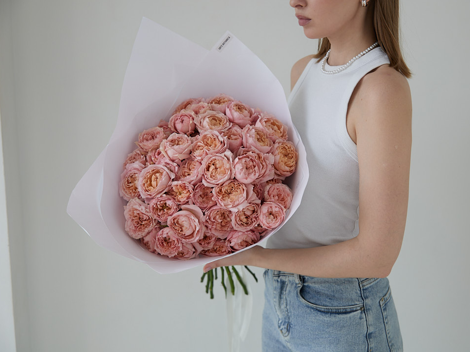 Монобукет из 17 кустовых роз Джульетта